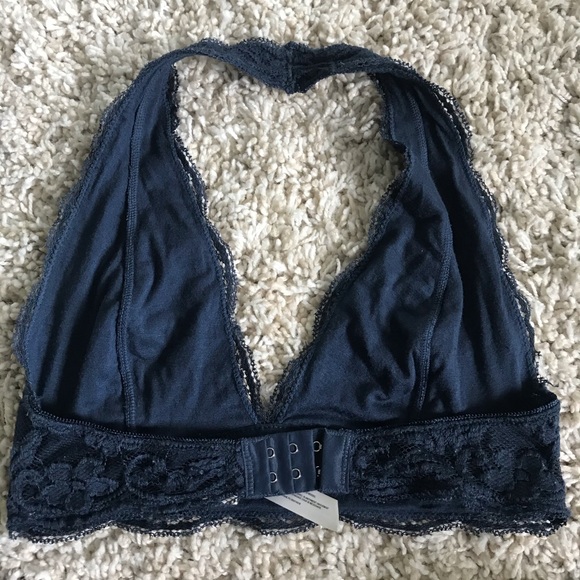 Bra from urban outfitters - Picture 2 of 3